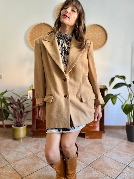 1970's vintage oversize tan wool blazer with tan tortoise effect buttons