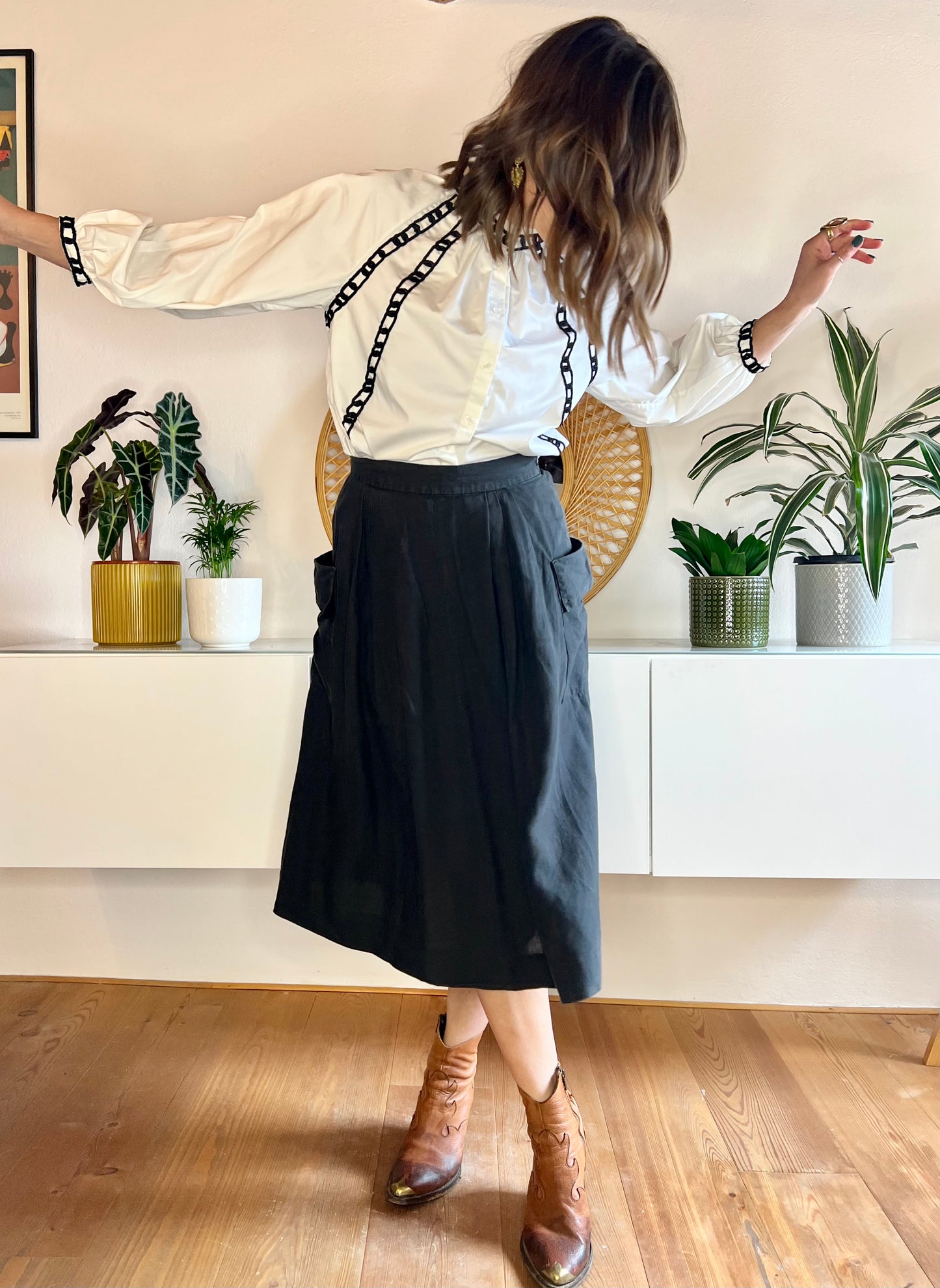 1990's vintage black linen midi skirt