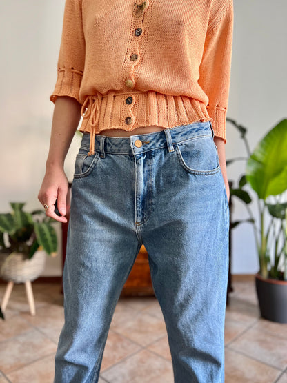 Light blue wash boyfriend fit jeans