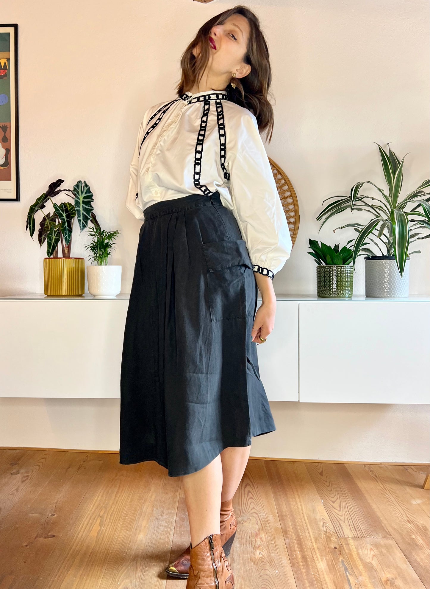 1990's vintage black linen midi skirt