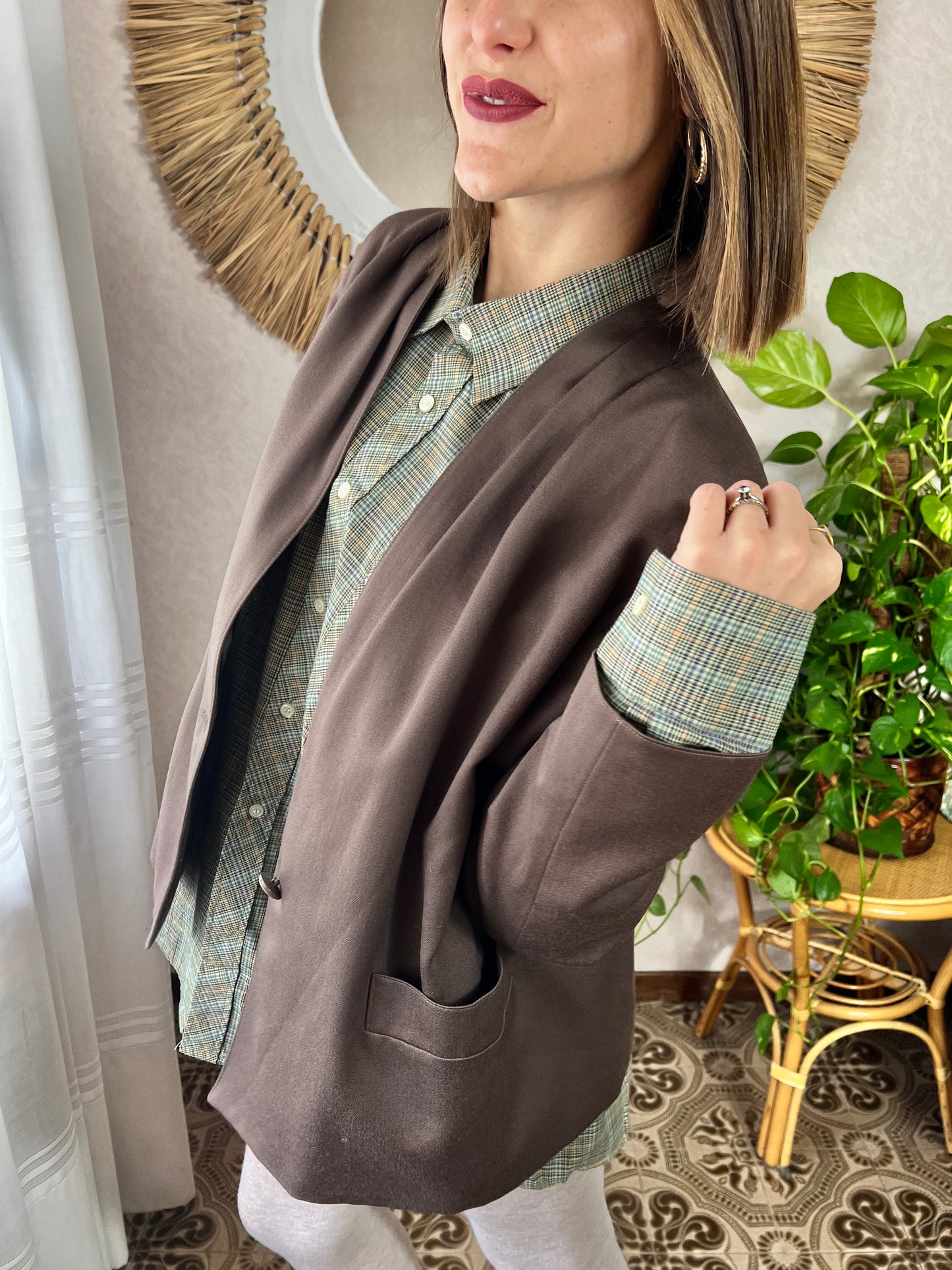 1970's vintage oversize brown wool blazer with pleated details