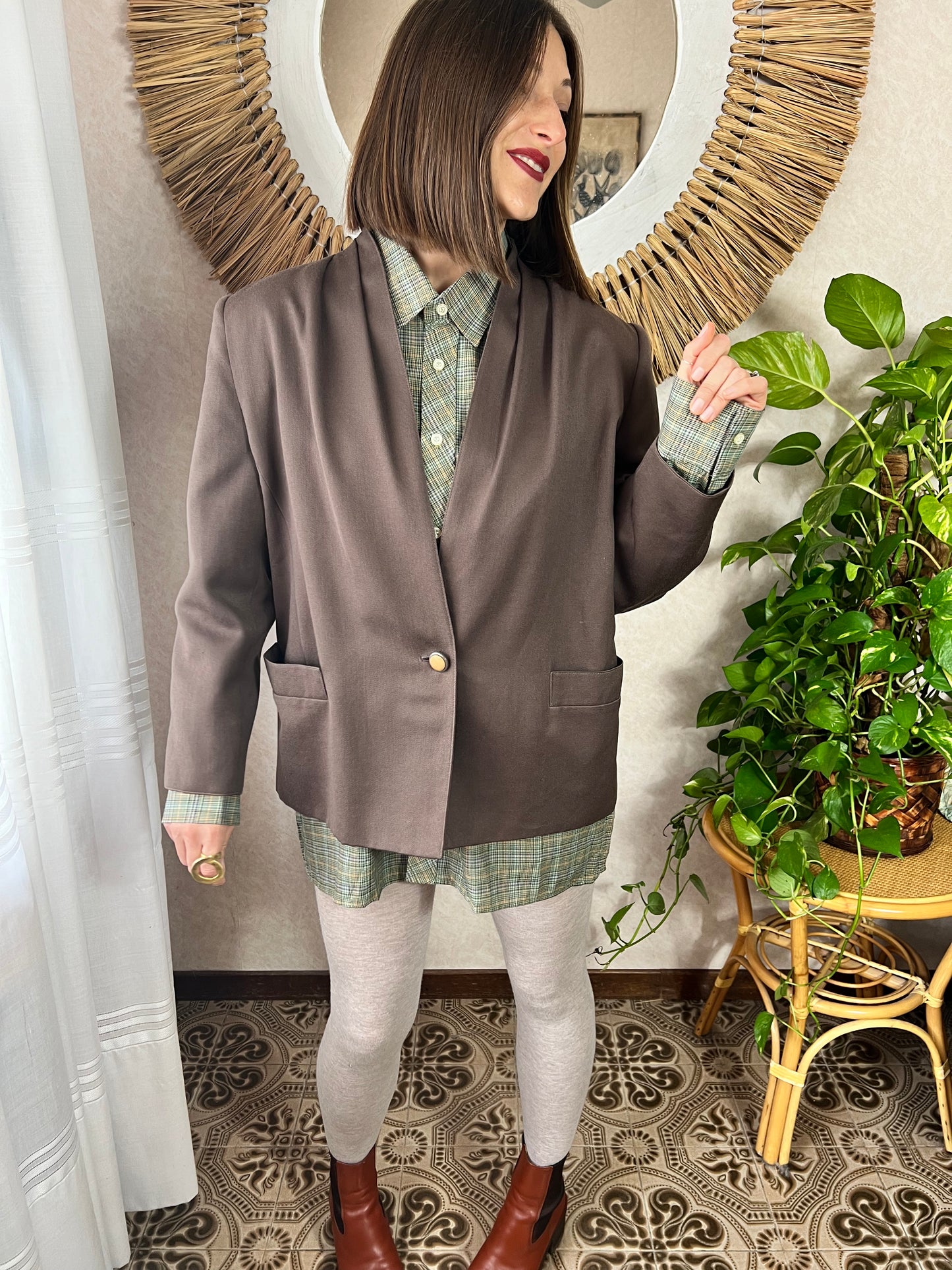 1970's vintage oversize brown wool blazer with pleated details