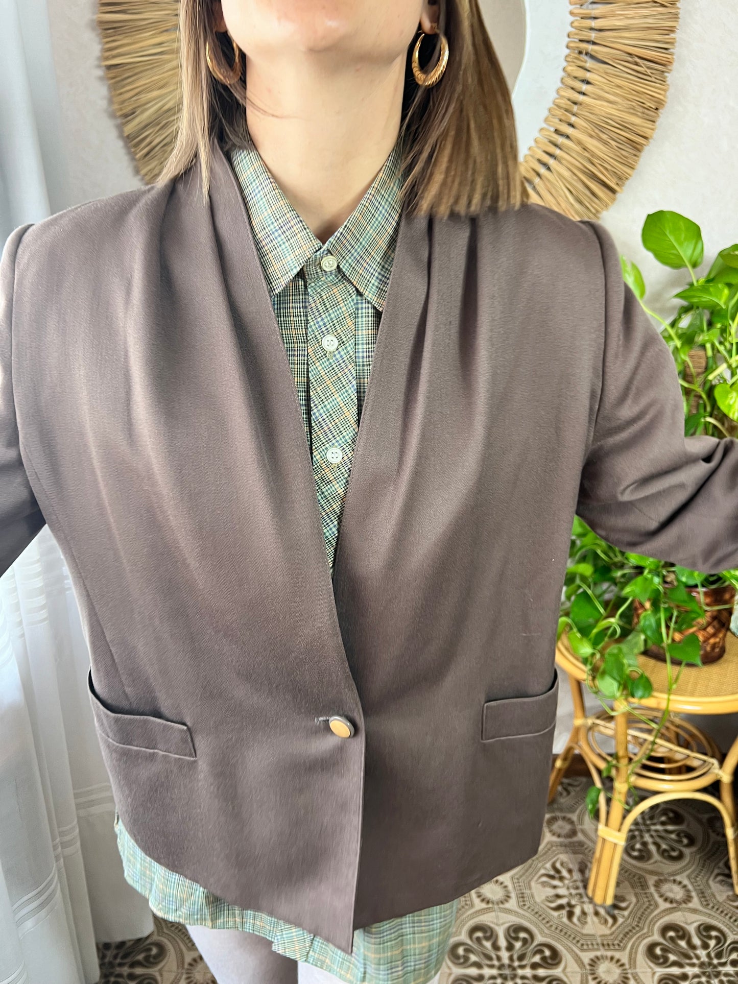 1970's vintage oversize brown wool blazer with pleated details