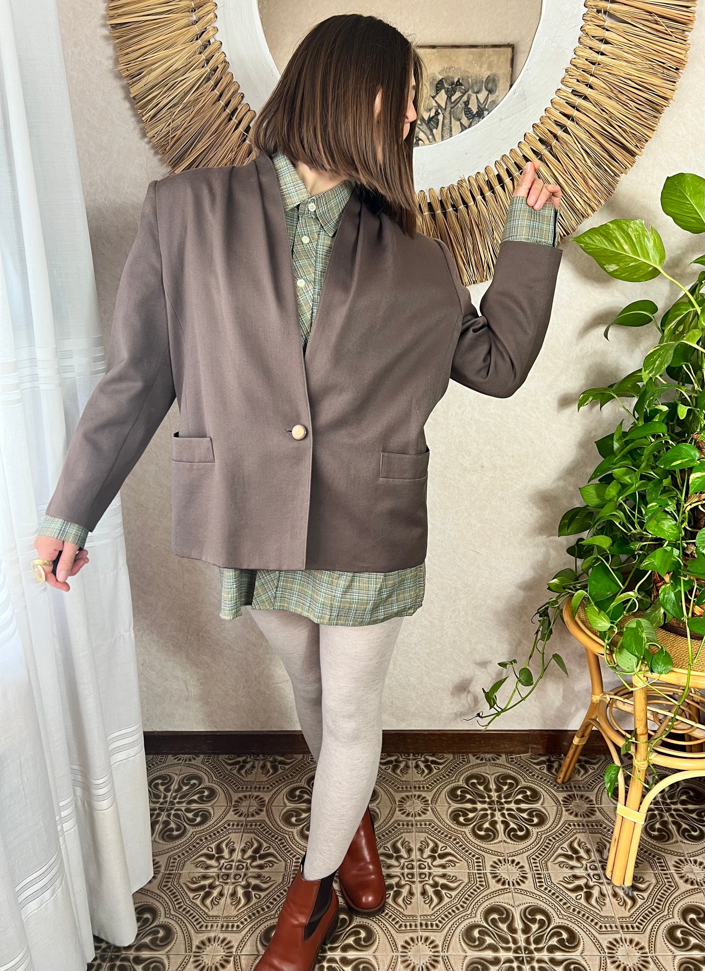 1970's vintage oversize brown wool blazer with pleated details