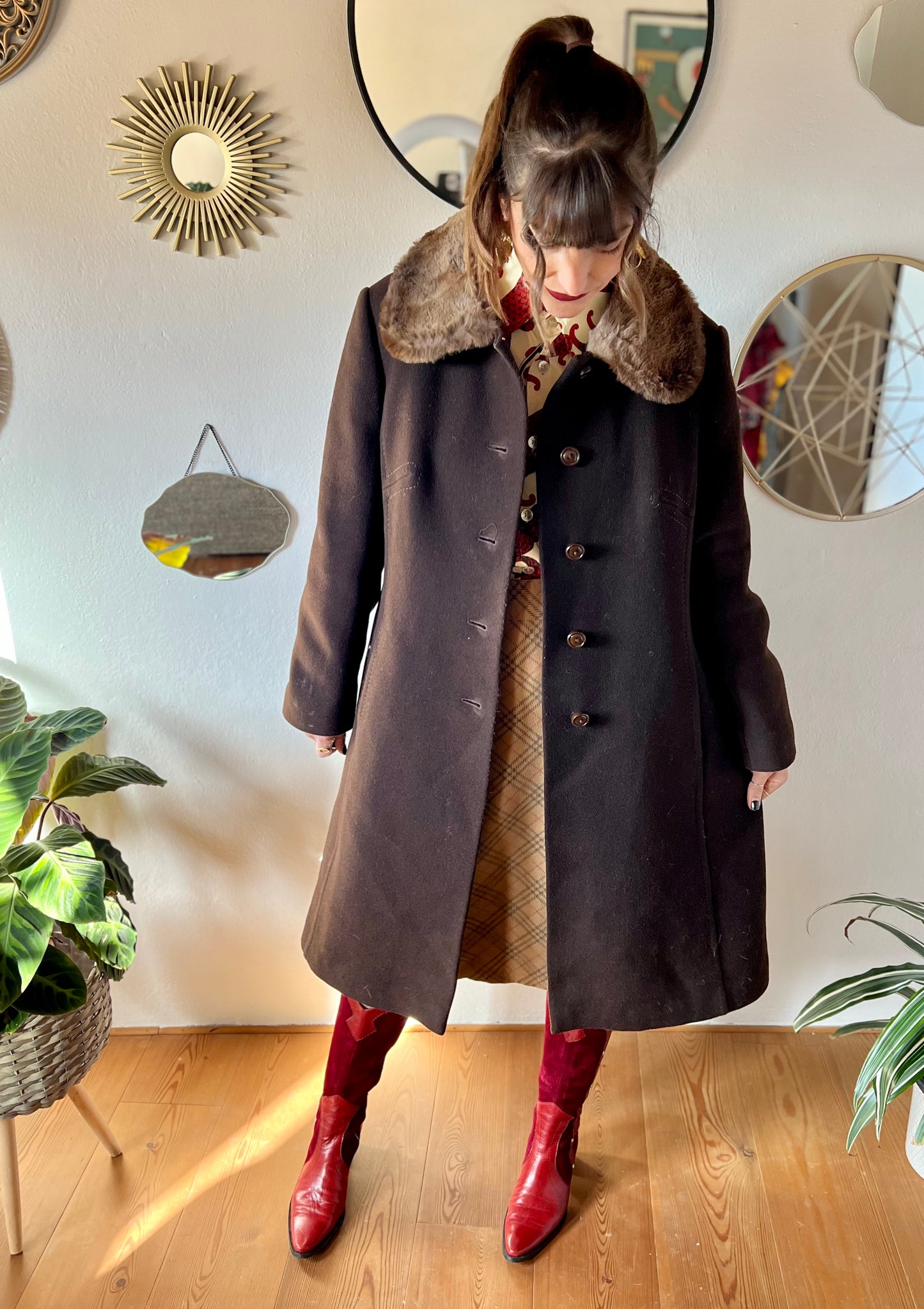 1970's vintage chocolate brown tailored wool coat with faux fur collar