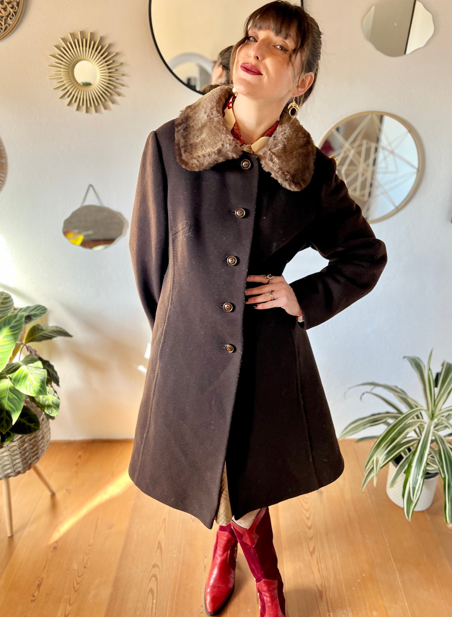 1970's vintage chocolate brown tailored wool coat with faux fur collar