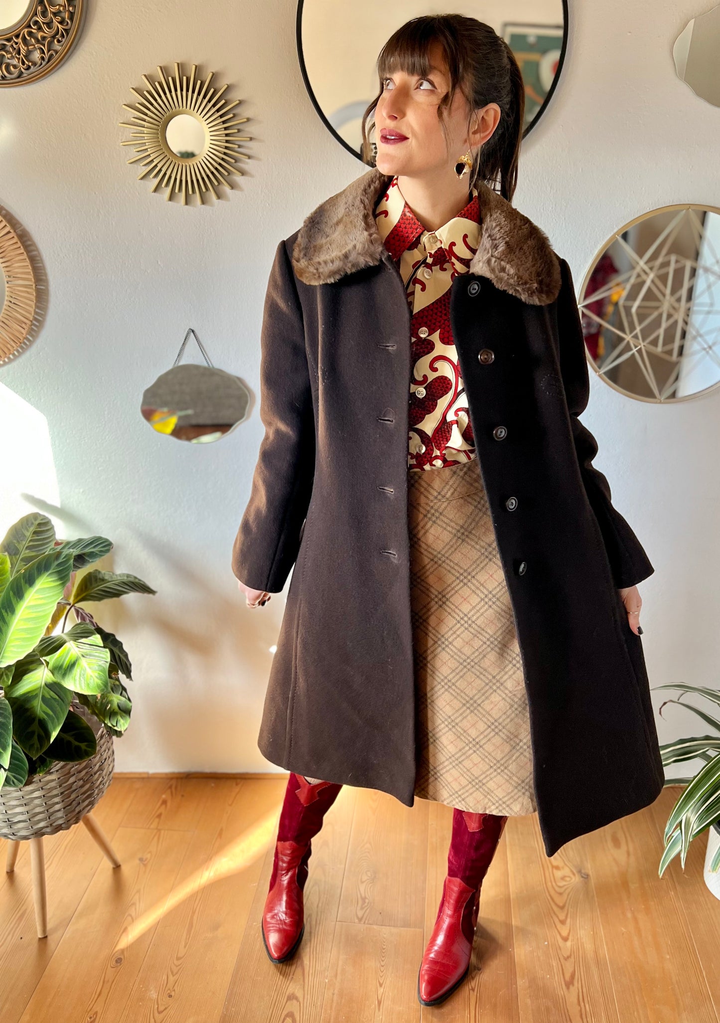 1970's vintage chocolate brown tailored wool coat with faux fur collar