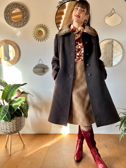 1970's vintage chocolate brown tailored wool coat with faux fur collar