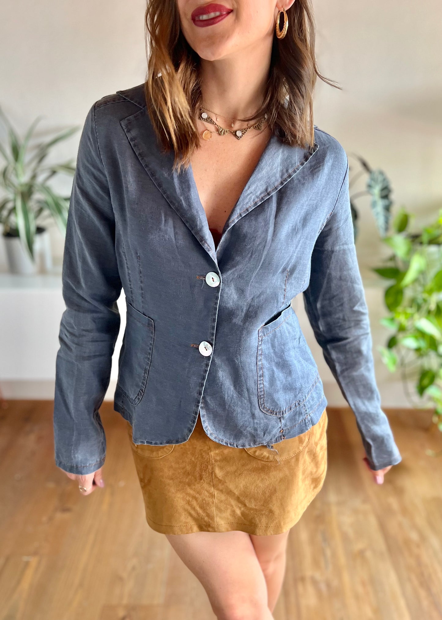 1970's vintage navy blue linen blouse with mother of pearl buttons