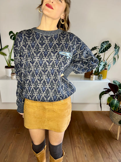 1980's vintage blue and grey geometric knit pullover with pocket detail