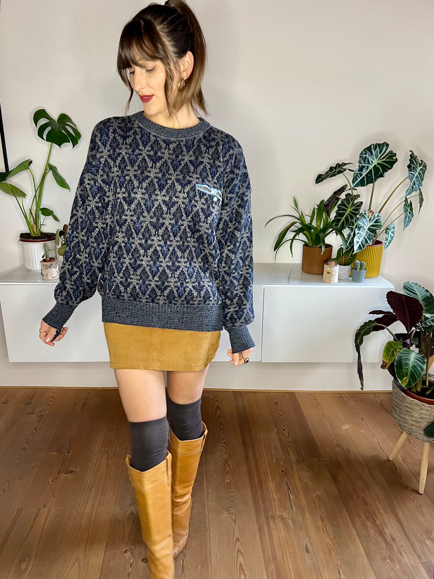 1980's vintage blue and grey geometric knit pullover with pocket detail