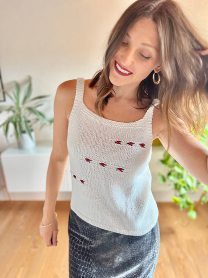 1970's vintage white knit with top with red rose details