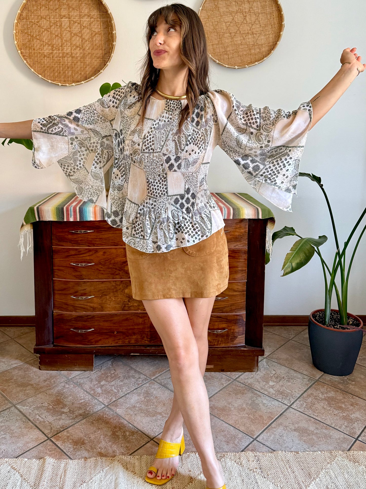 Y2k vintage belle sleeve sheer floral pleated blouse