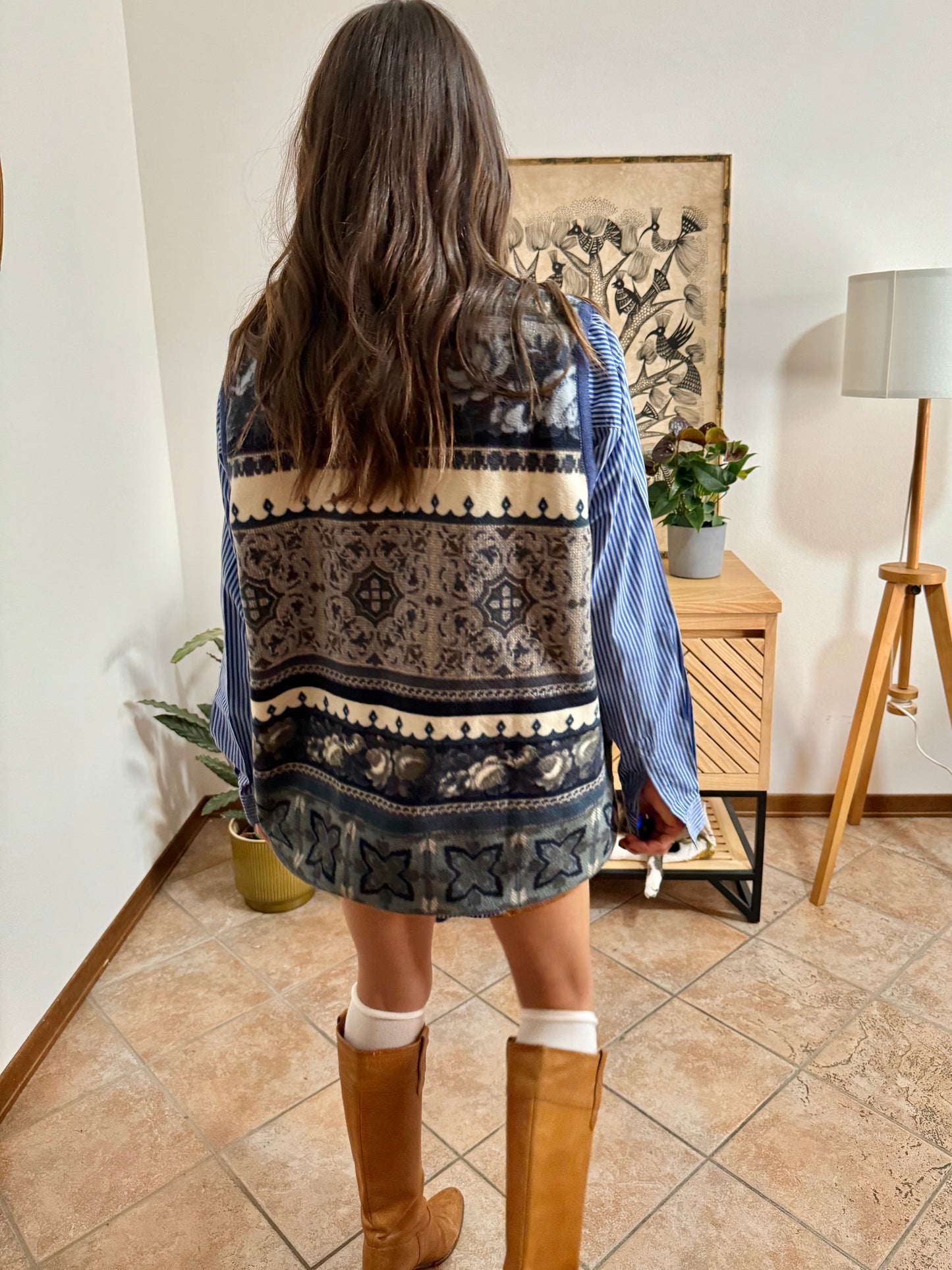 1970's vintage multi tonal blue and cream floral fleece vest