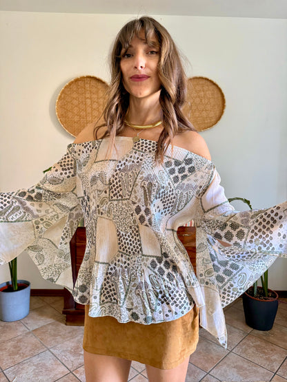 Y2k vintage belle sleeve sheer floral pleated blouse