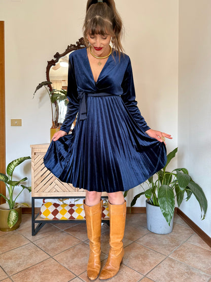 1990's vintage cobalt blue velvet pleated midi dress