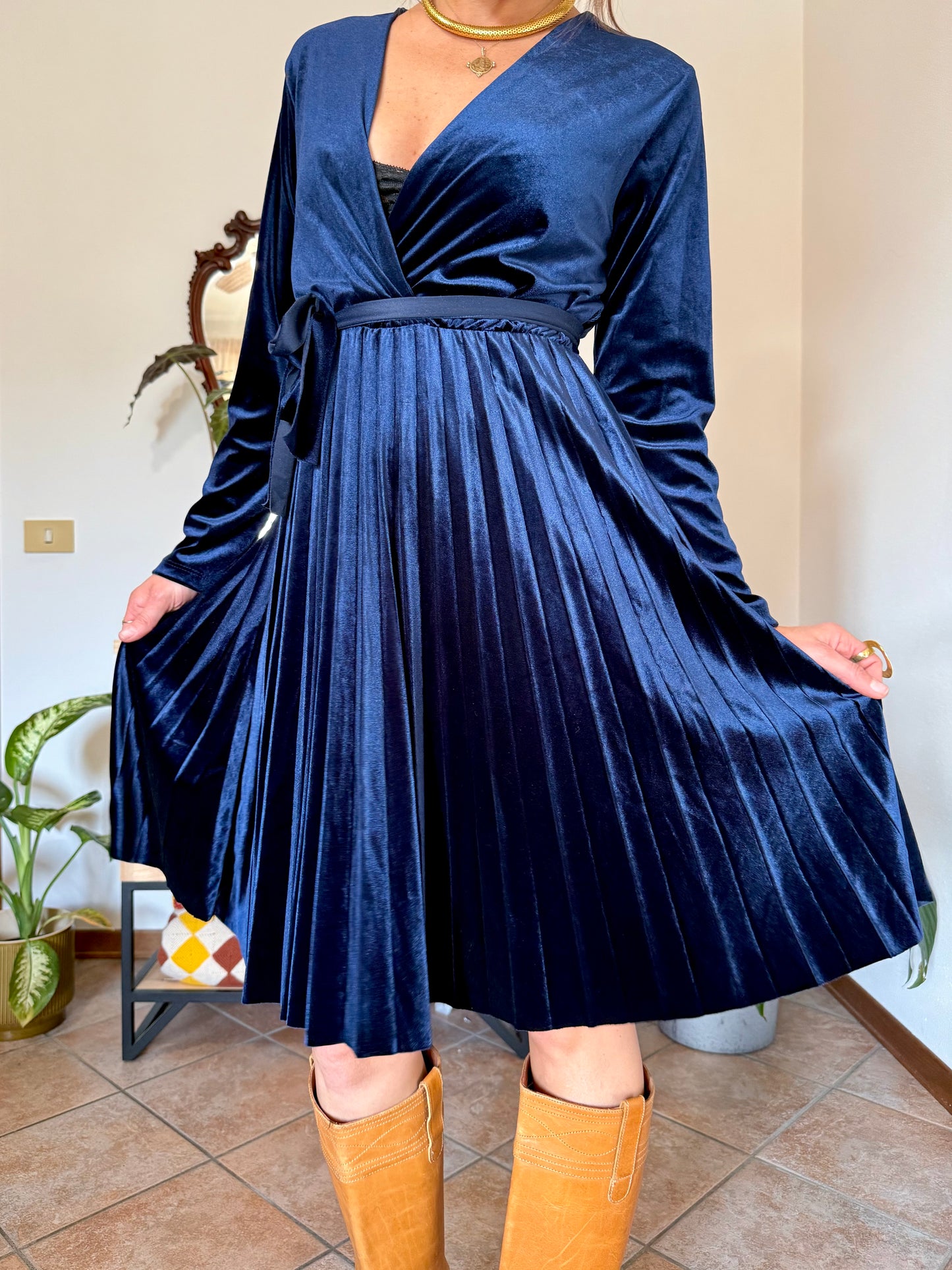 1990's vintage cobalt blue velvet pleated midi dress