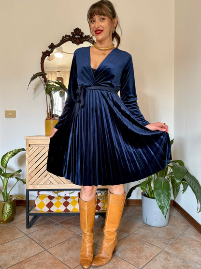 1990's vintage cobalt blue velvet pleated midi dress